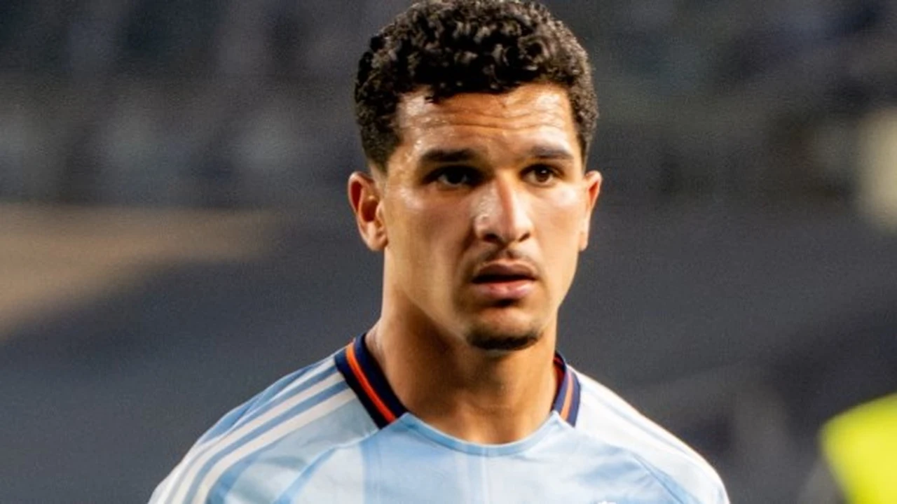 دينامو زغرب يوافق على انتقال منصف بقرار إلى صفوف النادي الأهلي المصري